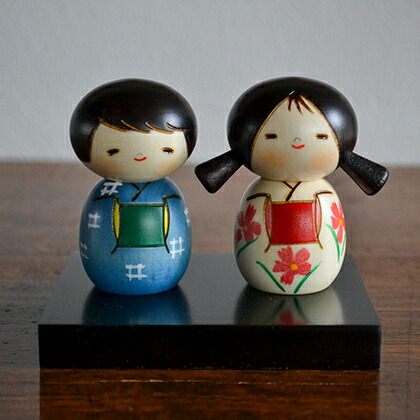 専用バッグセット 卯三郎こけし なかよし 伝統 こけし ペア 創作こけし 民芸 日本製 人形 木 置物 女の子 男の子 花 着物 青 赤 かわいい おしゃれ 手作り 和 雑貨 和雑貨 和小物 デザイン 職人 お土産 日本土産 インテリア Japanese Doll