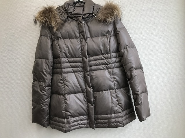 リフレクト Reflect ダウンコート サイズ9 M レディース グレー 冬物 中古 の通販はau Wowma ワウマ 会員ランク別クーポン対象ショップ ブランディア Au Wowma 店 商品ロットナンバー