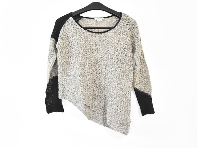 Wowma 還元祭 参加店舗 12月1日 10時マデ ヘルムートラング Helmut Lang 長袖セーター サイズs レディース ライトグレー 黒 変形デの通販はau Wowma ワウマ 還元祭クーポン利用対象ショップ ブランディア Au Wowma 店 商品ロットナンバー