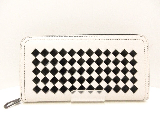 ボッテガヴェネタ Bottega Veneta 長財布 レディース 美品 Su 白 黒 Exclusive ラウンドファスナー レザー 中古 の通販はau Wowma ワウマ 会員ランク別クーポン対象ショップ ブランディア Au Wowma 店 商品ロットナンバー