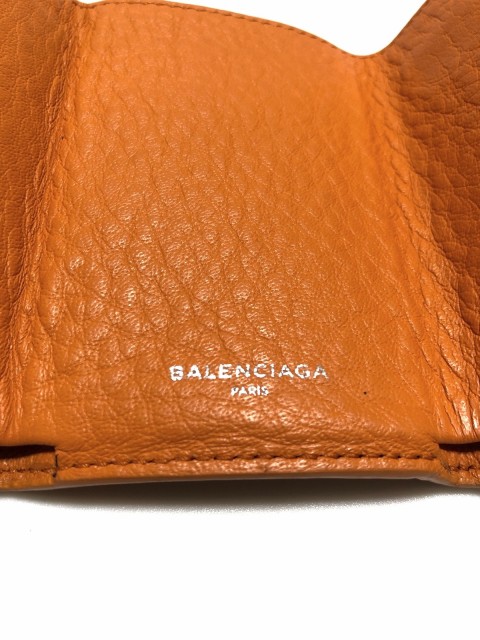 バレンシアガ Balenciaga 3つ折り財布 レディース ペーパーミニウォレット オレンジ レザー 中古 の通販はau Wowma ワウマ 還元祭クーポン利用対象ショップ ブランディア Au Wowma 店 商品ロットナンバー