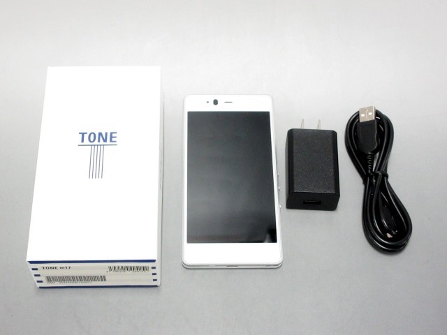 白ロム 携帯電話 Tone M17 Farm ホワイト 中古 07の通販はau Pay マーケット ブランディア Au Pay マーケット店 商品ロットナンバー