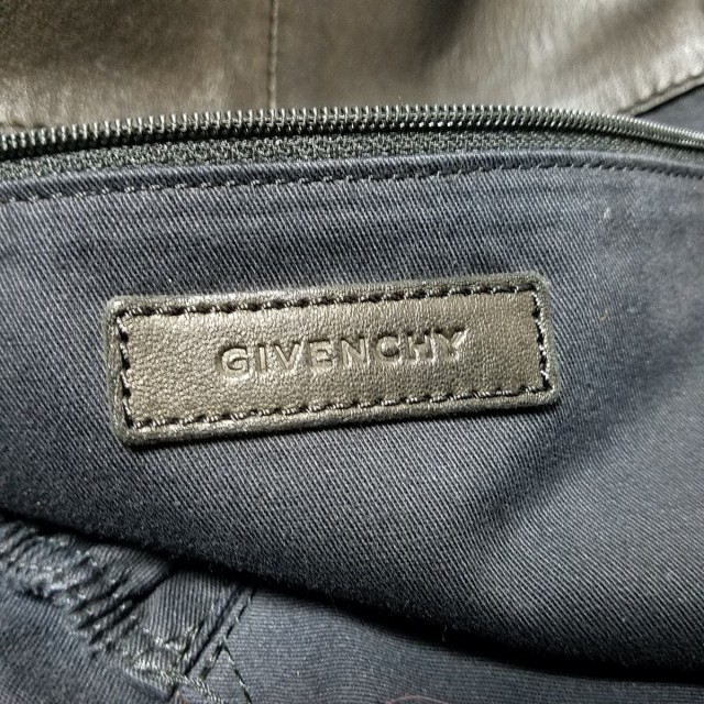 高い品質 ジバンシー PAY マーケット - ブランディア au PAY マーケット店|商品ロットナンバー:497726176 GIVENCHY トートバッグ レディース アンティゴナ 黒×アイボリー レザー20210329の通販はau 得価高品質