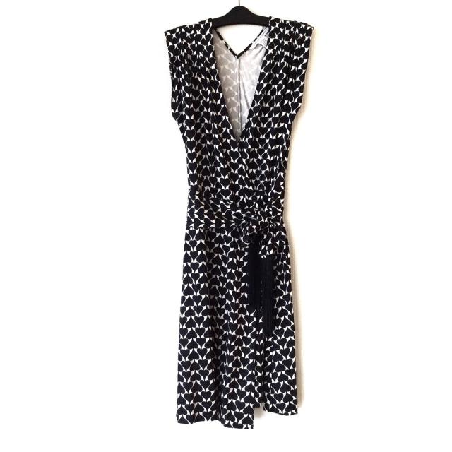 好評継続中 今だけ限定価格 ダイアン フォン ファステンバーグ Diane Von Furstenberg Dvf ワンピース レディース アイボリー 黒 絶賛 Www Iacymperu Org