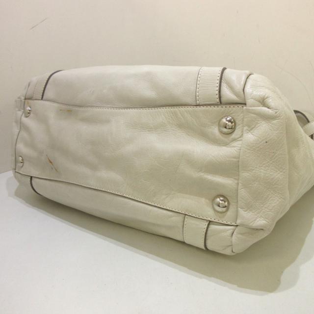 純正大セール プラダ PRADA トートバッグ レディース - アイボリー 革タグ レザー20211207 純正大セール プラダ PRADA トートバッグ レディース - アイボリー 革タグ レザー20211207
