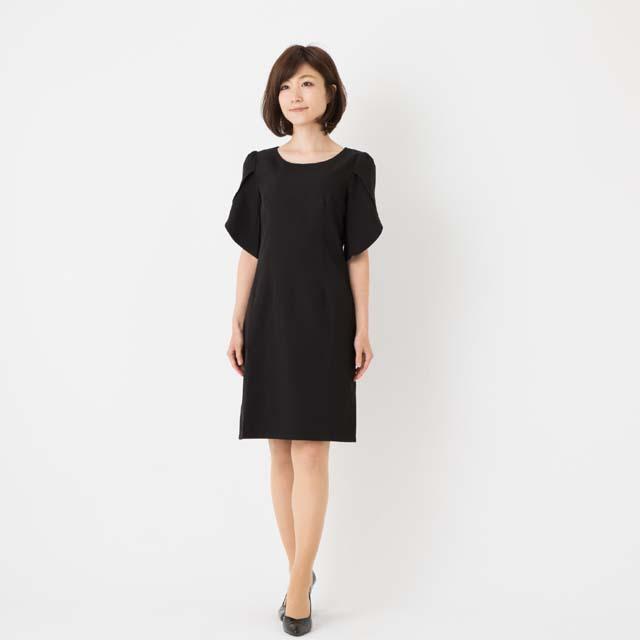 パーティードレス ワンピース 結婚式 二次会 お呼ばれ ひざ丈 膝丈 半袖 五分袖 フリル お食事会 黒ｓサイズの通販はau Pay マーケット Asirity 2号店 商品ロットナンバー