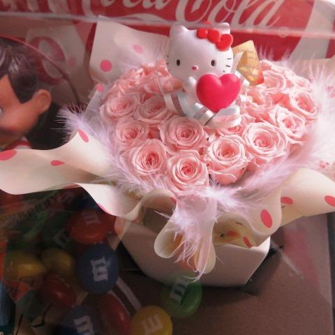 ついに再入荷 ホワイトデー お返し キティ 花 ハート フラワーギフト ハローキティ クリアーケース付き ハート プリザーブドフラワー 在庫限り 完売次第終了ぽっきりsale Www Centrodeladultomayor Com Uy
