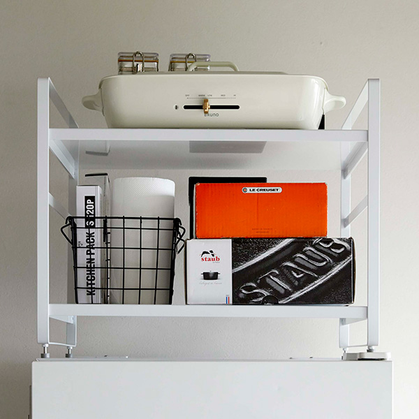 チェーンで キッチン収納 冷蔵庫上ラック オープンラック キッチン キッの通販はau Pay マーケット リビングート 商品ロッ 冷蔵庫上収納ラック タワー Tower 山崎実業 送料無料 キッチン収納ラック フリーラッ