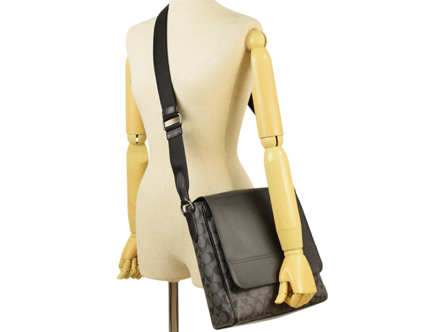 3500円クーポン配布中 13日10時迄 コーチ ショルダーバッグ メンズ Coach 斜めがけ シグネチャー 男性 プレゼント ブランド ギフト の通販はau Pay マーケット Riverall リヴェラール 商品ロットナンバー