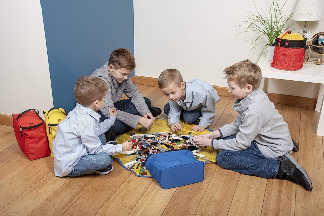 LEGO 4-Piece Tote and Play Mat