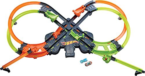 ホットウィール マテル ミニカー Hot Wheels Colossal Crash Track Set, Figure 8 Track Set, Competit