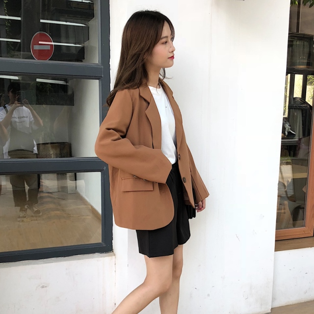 最新ブラウン ジャケット コーデ ファッショントレンドについて