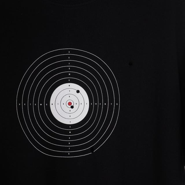 高評価人気 未使用品 ヴェトモン ベトモン VETEMENTS 19SS TARGET TEE ダメージ加工 クルーネック プリント Tシャツ XS 黒の通販はau PAY マーケット - ブランド古着のベクトル|商品ロットナンバー:456705608 人気在庫