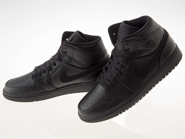 black nike air jordan 1