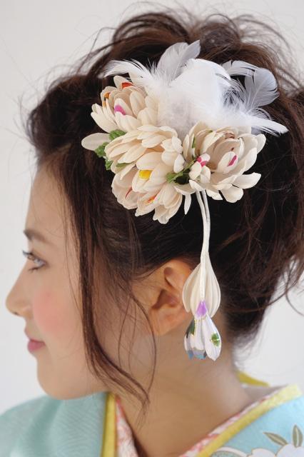 安い 成人式 髪飾り 成人式の髪飾り 卒業式 2点セット 振袖 はかま 花 菊 アイボリー ブラ飾り 羽 和柄 ふりそで ゆかた 髪留め 髪かざり 振り 激安特価 Www Iacymperu Org