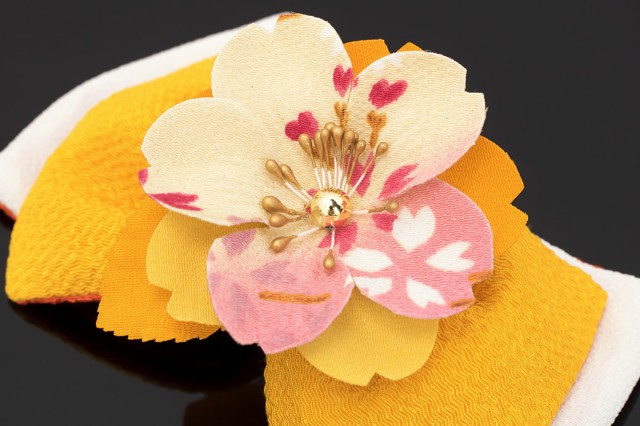 国産大得価 髪飾り リボン 2点セット 黄色 イエロー ピンク 白 桜 花 りぼん 和柄 縮緬 ちりめん コーム Uピン 髪留め 成人式向け 卒業式向け 振袖の通販はau PAY マーケット - SOUBIEN|商品ロットナンバー 豊富な得価