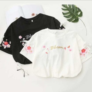 送料無料 ｔしゃつレディース 半袖ｔシャツ 花柄  小花柄 七分 バルーン かわいい 人気 新作ｔシャツ 夏 刺繍シャツ ｔシャツ  新作 リボ