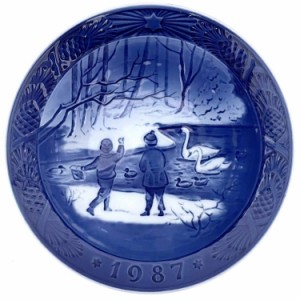 ロイヤル コペンハーゲン イヤープレート ブルー ホワイト 未使用 美品 プレート 中古 ROYAL COPENHAGEN 青 白 お皿 1987年 18cm 皿 ブラ