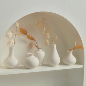 家装飾白セラミック花瓶 5つミニ花瓶花瓶セット ベース花瓶 リビングルーム ベッドルーム ポーチ装飾