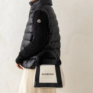 バレンシアガ バッグ ハンドバッグ ショルダーバッグ ネイビーカバ XSサイズ 2WAYバッグ ポーチ付き レディース BALENCIAGA 390346 2HH3N