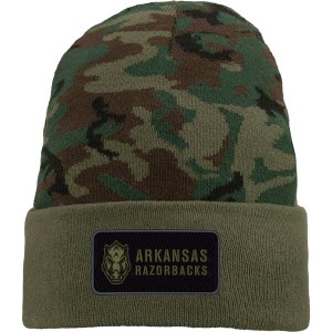 ナイキ メンズ 帽子 アクセサリー Arkansas Razorbacks Nike Military Pack Cuffed Knit Hat Camo