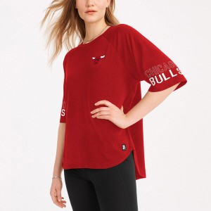 ダナキャラン レディース Tシャツ トップス Chicago Bulls DKNY Sport Women's Diana Raglan TriBlend Oversized TShirt Red