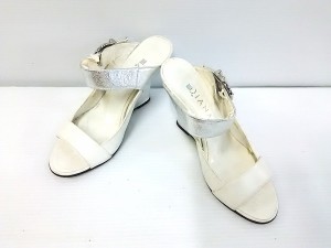 ダイアナ DIANA サンダル 23 1/2 レディース 白×シルバー ウェッジソール レザー【中古】20190808の通販はau PAY