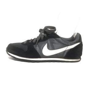 ナイキ スニーカー 黒白の通販 Au Pay マーケット