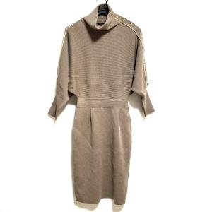 エスカーダ ワンピース 19の通販 Au Pay マーケット