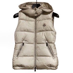 モンクレール MONCLER ダウンベスト XSサイズ ベージュ レディース