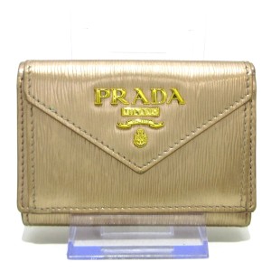 プラダ PRADA 3つ折り財布 レディース - 1MH021 ピンクゴールド ヴィッテロムーブレザー【中古】20240323