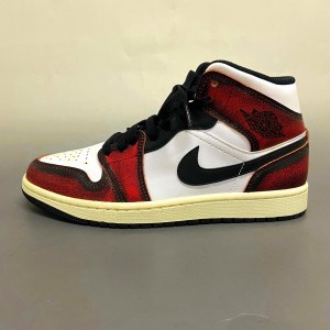 ナイキ NIKE スニーカー メンズ エア ジョーダン 1 MID SE DV9565-006 白×レッド×アイボリー 合皮【中古】20240527