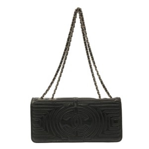 シャネル CHANEL ショルダーバッグ レディース - 黒 チェーンショルダー エナメル（レザー）【中古】20240607