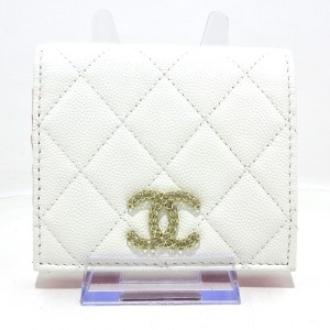 シャネル CHANEL 2つ折り財布 レディース 美品 マトラッセ 白 キャビアスキン【中古】20231104