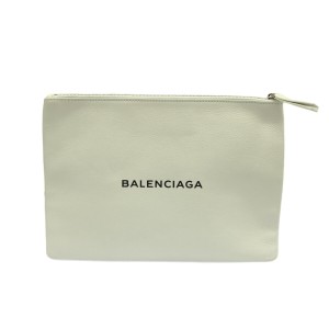 バレンシアガ BALENCIAGA クラッチバッグ レディース エブリデイロゴクリップM 485110 白 レザー【中古】20231229