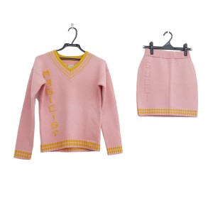 グッチ GUCCI スカートセットアップ レディース 美品 - ピンク×イエロー ニット/子供服【中古】20240116