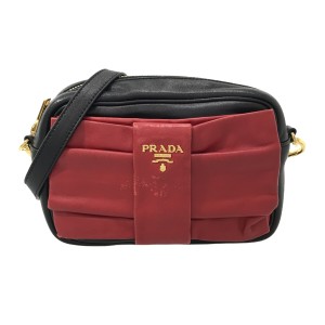 プラダ PRADA ショルダーバッグ レディース - BP0166 黒×レッド ストラップ着脱可/リボン ナッパレザー【中古】20231227