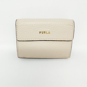 フルラ FURLA 3つ折り財布 レディース - ピンクベージュ コンパクトウォレット レザー【中古】20240317