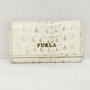 フルラ FURLA キーケース レディース - アイボリー×ピンクベージュ 6連フック/型押し加工 レザー【中古】20240324