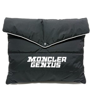 モンクレール MONCLER クラッチバッグ レディース 美品 - 黒×白 ナイロン【中古】20240420