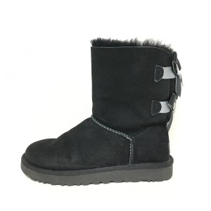 アグ UGG ショートブーツ 25 レディース - 1102937 黒×グレー リボン ムートン【中古】20240430