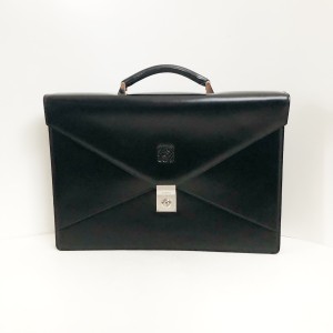 ロエベ LOEWE ビジネスバッグ レディース - 黒 本体ロックあり レザー【中古】20240528