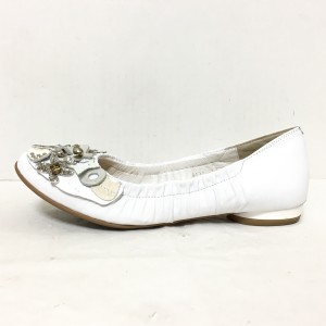 ツモリチサト TSUMORI CHISATO フラットシューズ 22 1/2 レディース - 白×シルバー WALK/スター(星)/フラワー(花)【中古】20240603