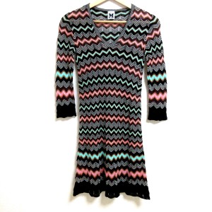 ミッソーニ MISSONI ワンピース サイズ36 S レディース - 黒×ピンク×マルチ Vネック/長袖/ロング【中古】20240524