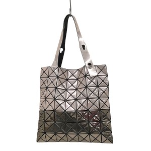 バオバオイッセイミヤケ BAOBAO ISSEYMIYAKE トートバッグ レディース - BB71-AG142 ライトピンク×シルバー×黒【中古】20240601