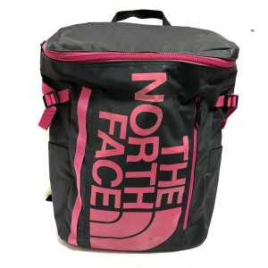 ノースフェイス THE NORTH FACE リュックサック レディース - 黒×ピンク PVC(塩化ビニール)×ナイロン【中古】20240609