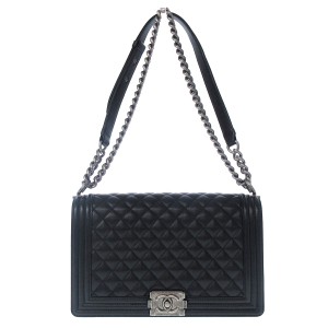 シャネル CHANEL ショルダーバッグ レディース 美品 ボーイシャネル/マトラッセ A92193 黒 キャビアスキン【中古】20240605