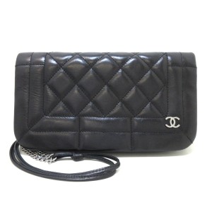 シャネル CHANEL ショルダーバッグ レディース マトラッセ 黒 チェーンショルダー/シルバー金具 ラムスキン【中古】20240526