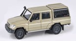 PARA64 1/64 トヨタ ランドクルーザー Dbl Cab LC79 2014 サンディ−トープ （LHD） キャノピー付【PA-55681】ミニカー  返品種別B