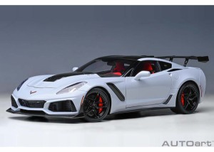 オートアート 1/18 シボレー コルベット (C7) ZR1 (グレー・メタリック)【71277】ミニカー  返品種別B